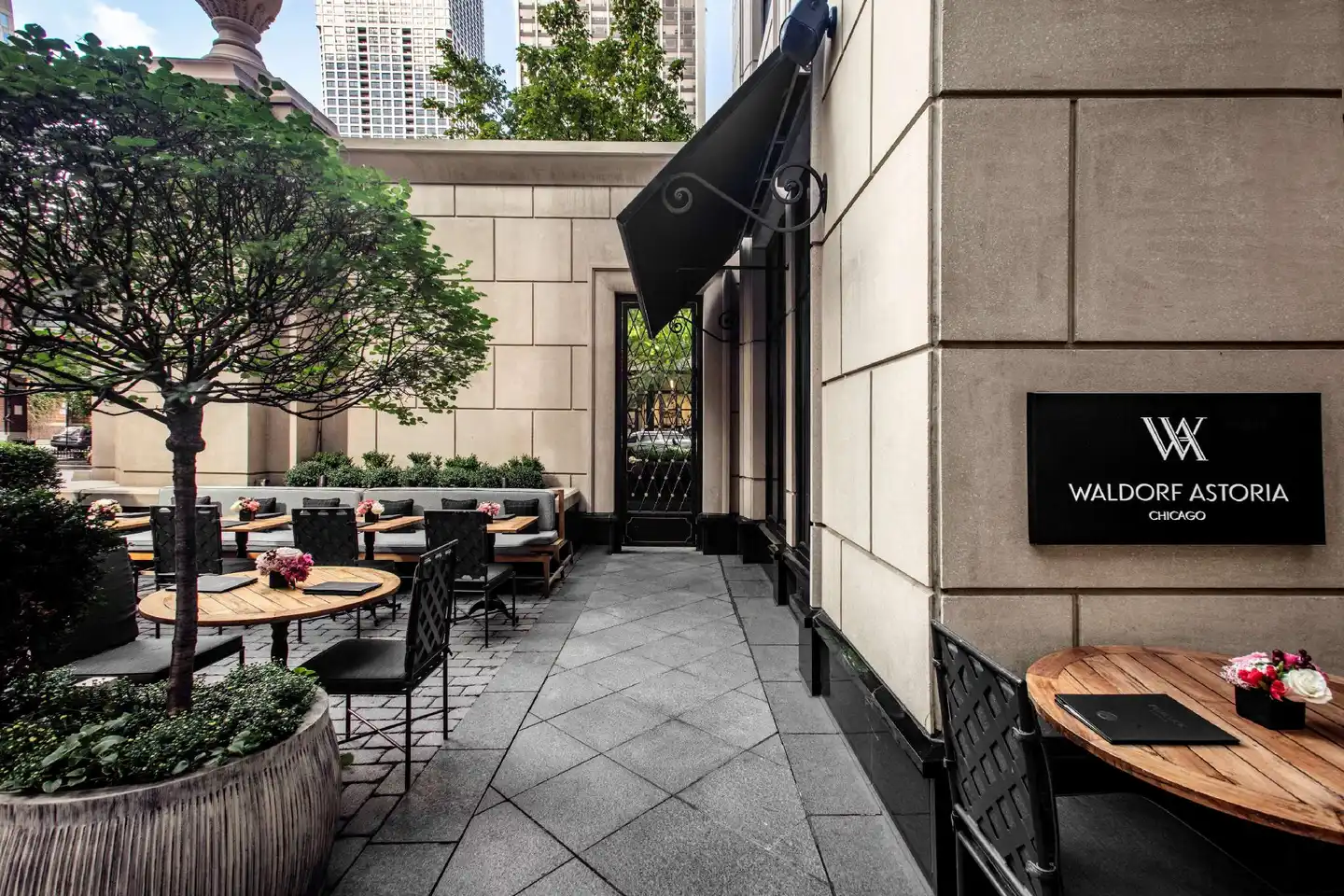 Waldorf Astoria Chicago Terrasse