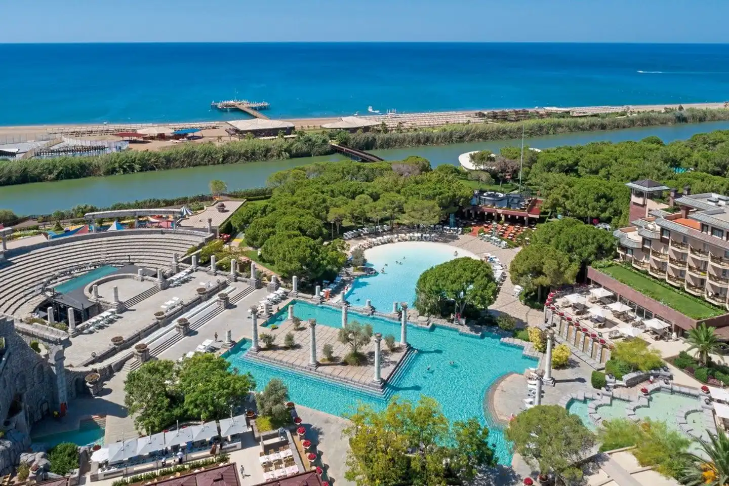 Xanadu Resort Hotel Pool