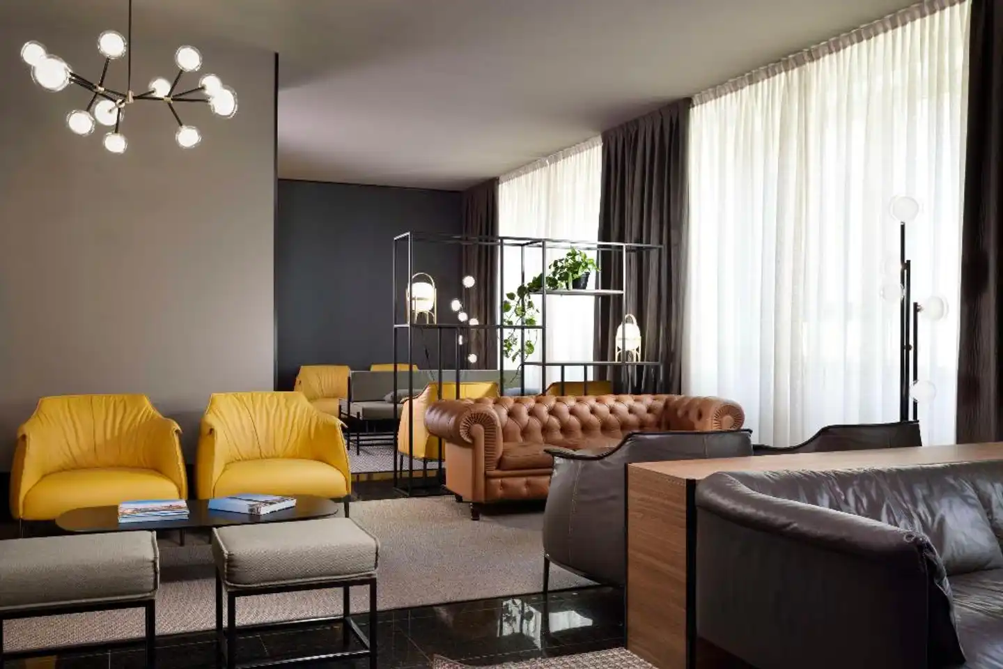 UNA Hotel Century Lobby