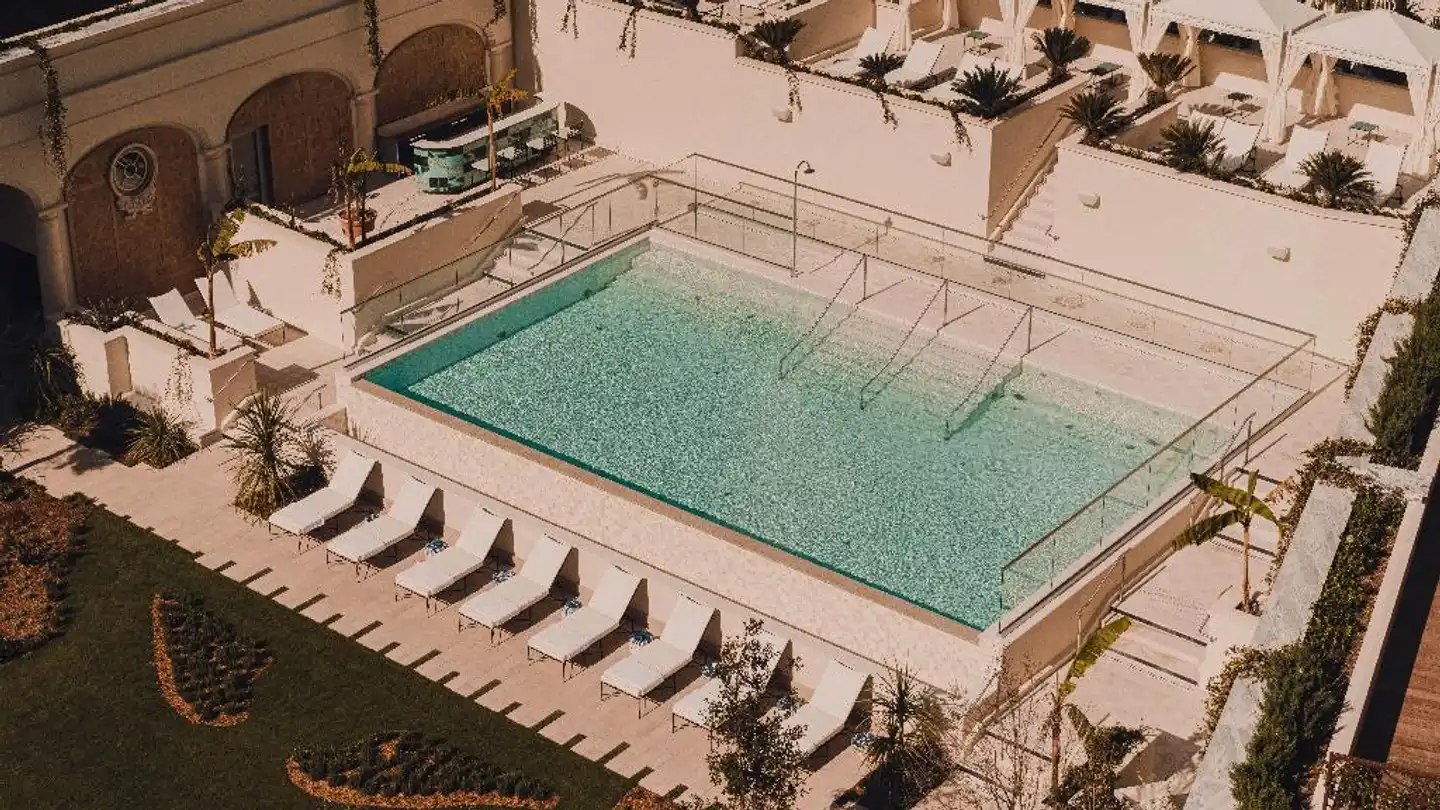 Carlton Cannes, a Regent Hotel Pool