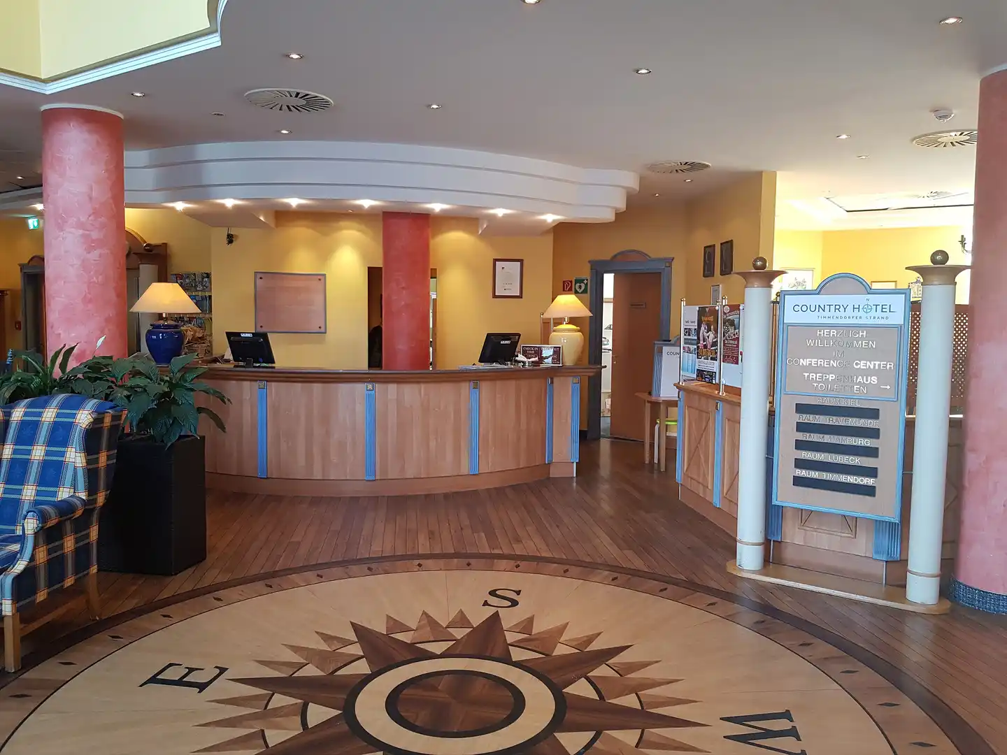 Country Inn & Suites Timmendorfer Strand Lobby