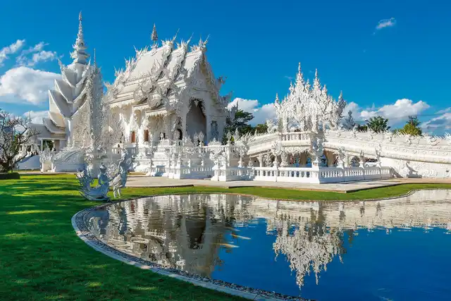Glanzpunkte Thailands Pool
