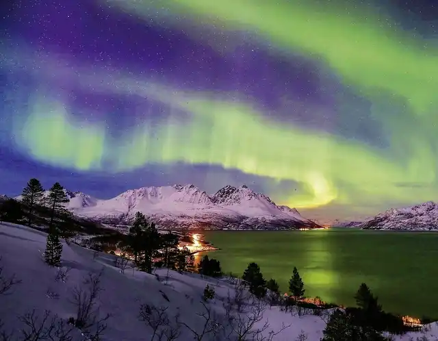 Winterabenteuer in der Arctic Panorama Lodge Garten