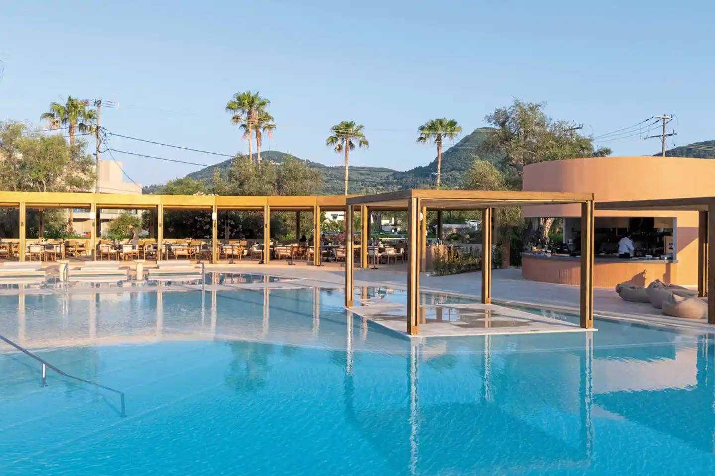 Sentido Apollo Palace Pool