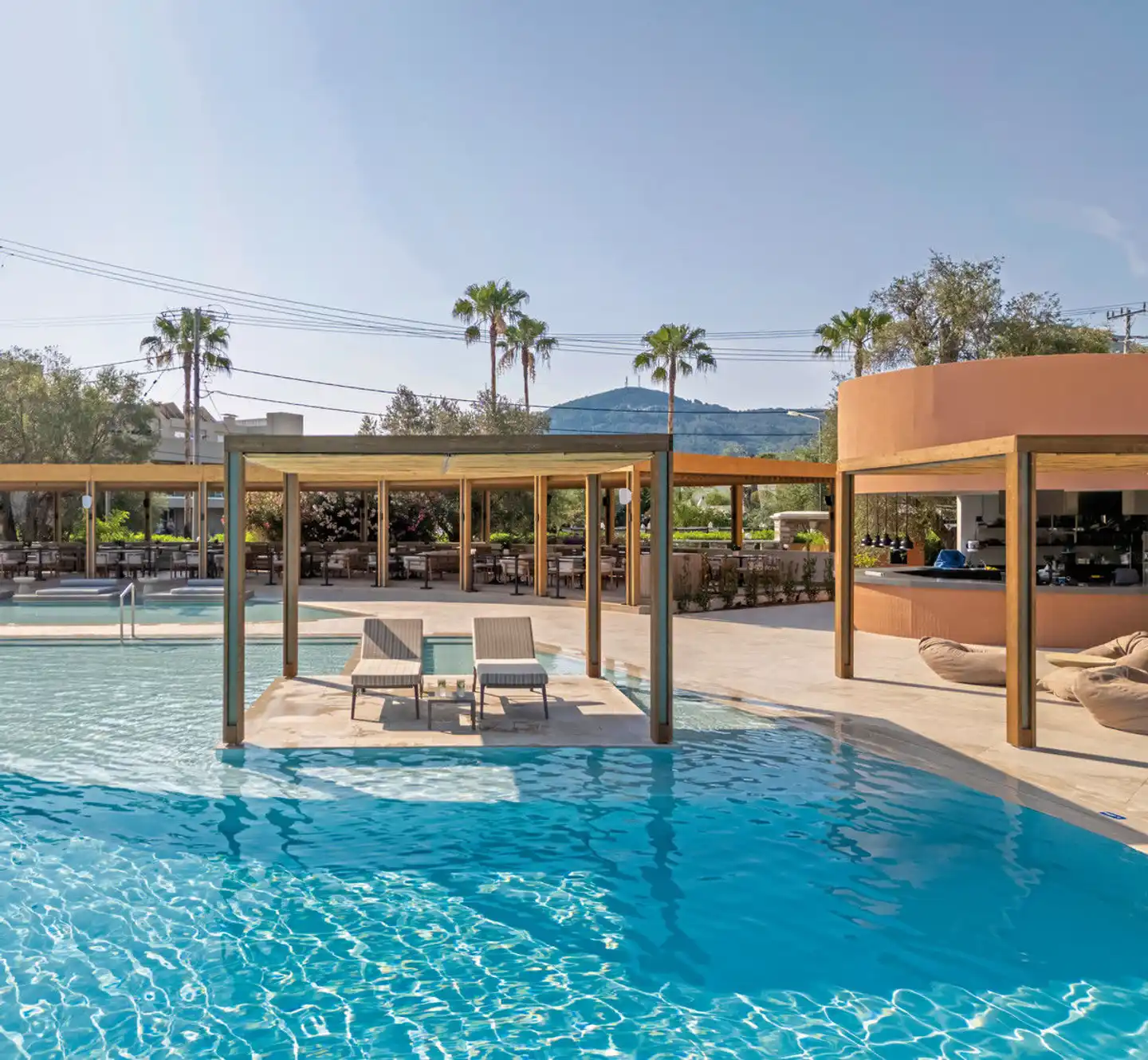 Sentido Apollo Palace Pool