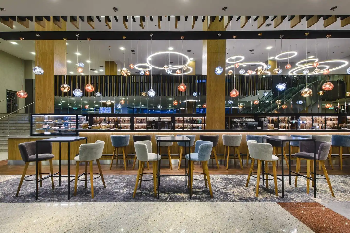 Courtyard by Marriott Warsaw Airport Bar
