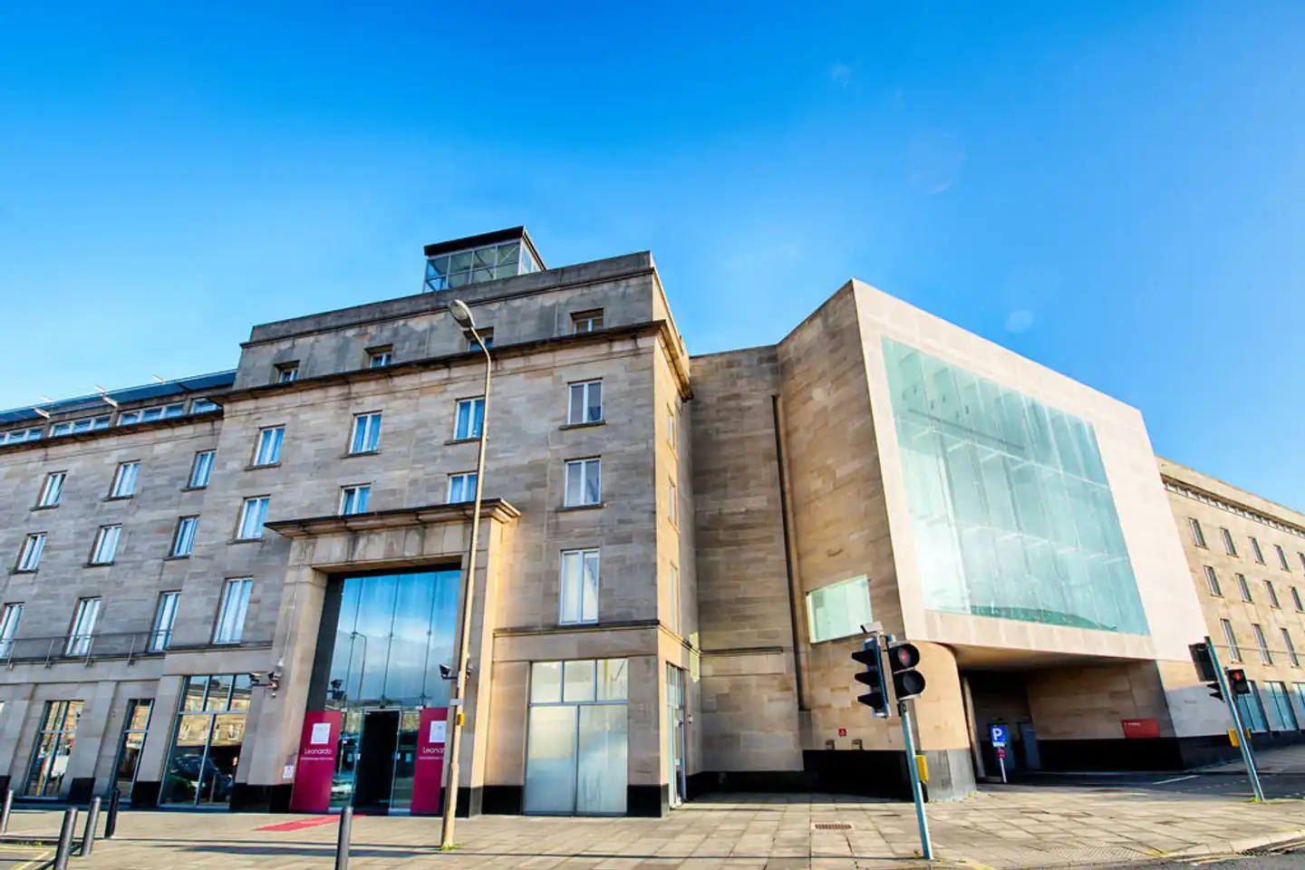 Leonardo Royal Edinburgh Haymarket Aussenansicht