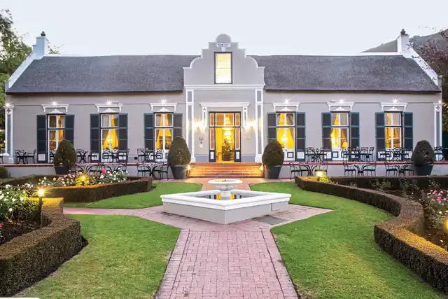 Grande Roche Hotel Aussenansicht