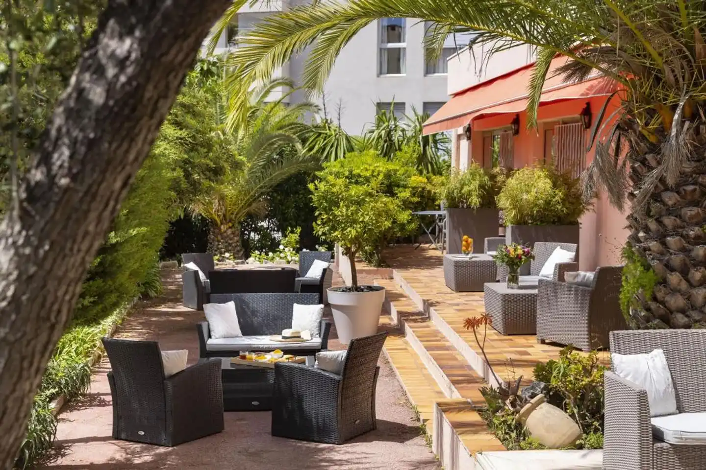 The Originals Boutique, Hotel des Orangers Terrasse