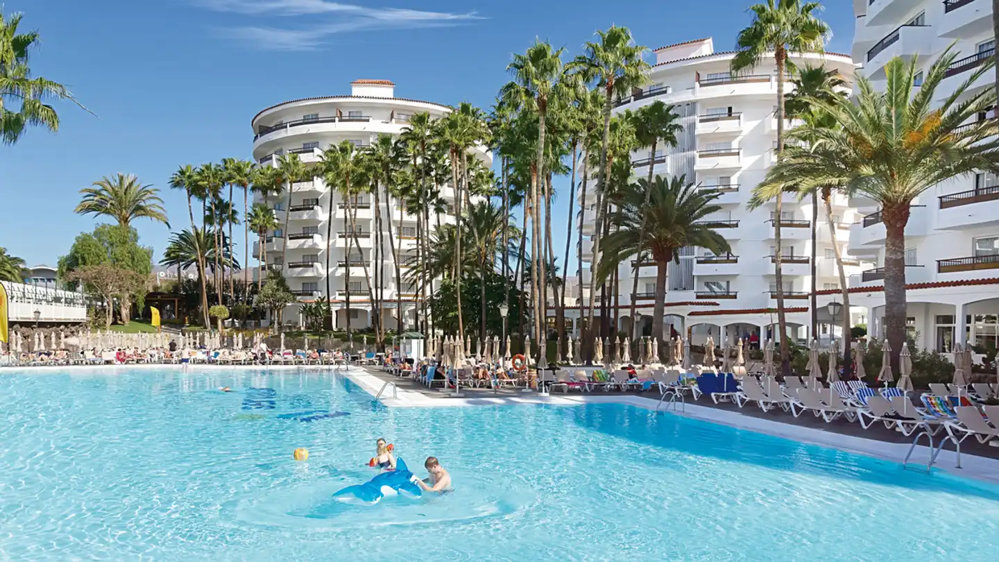 Servatur Waikiki Pool