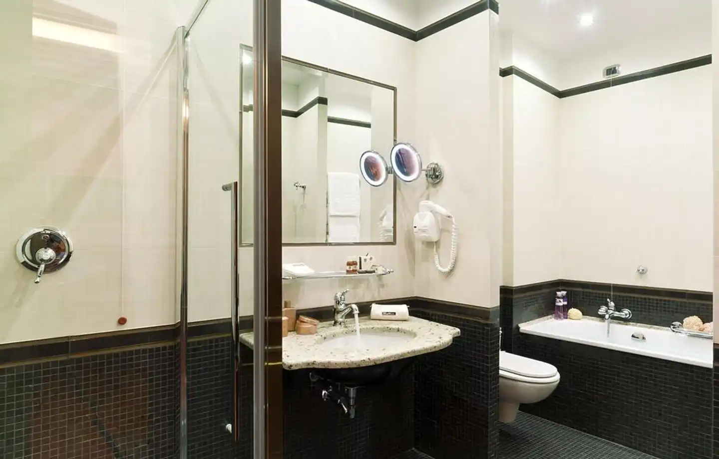 Splendid Badezimmer