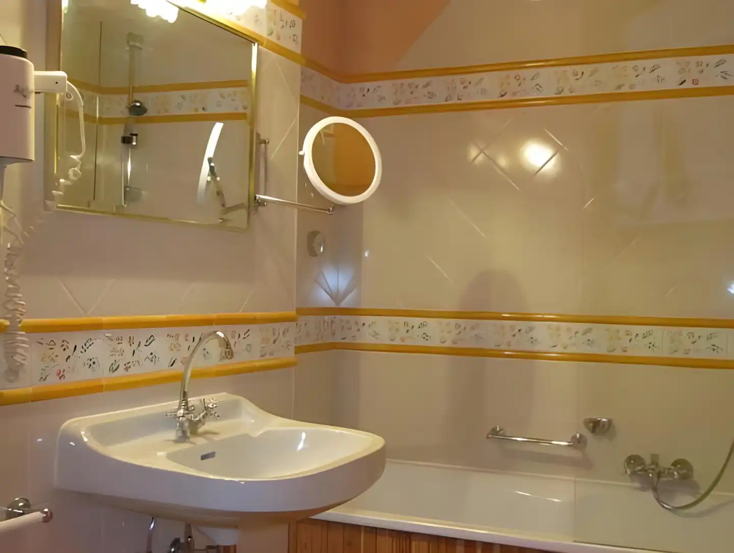 Hotel Kaiservilla Badezimmer