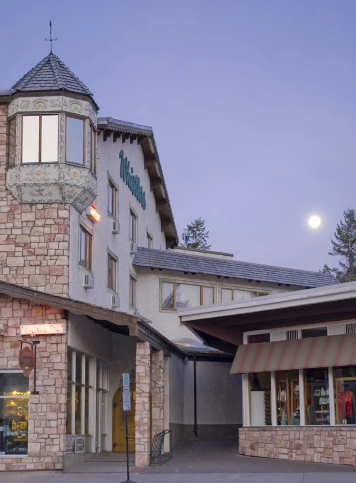 Whistler's Inn Aussenansicht