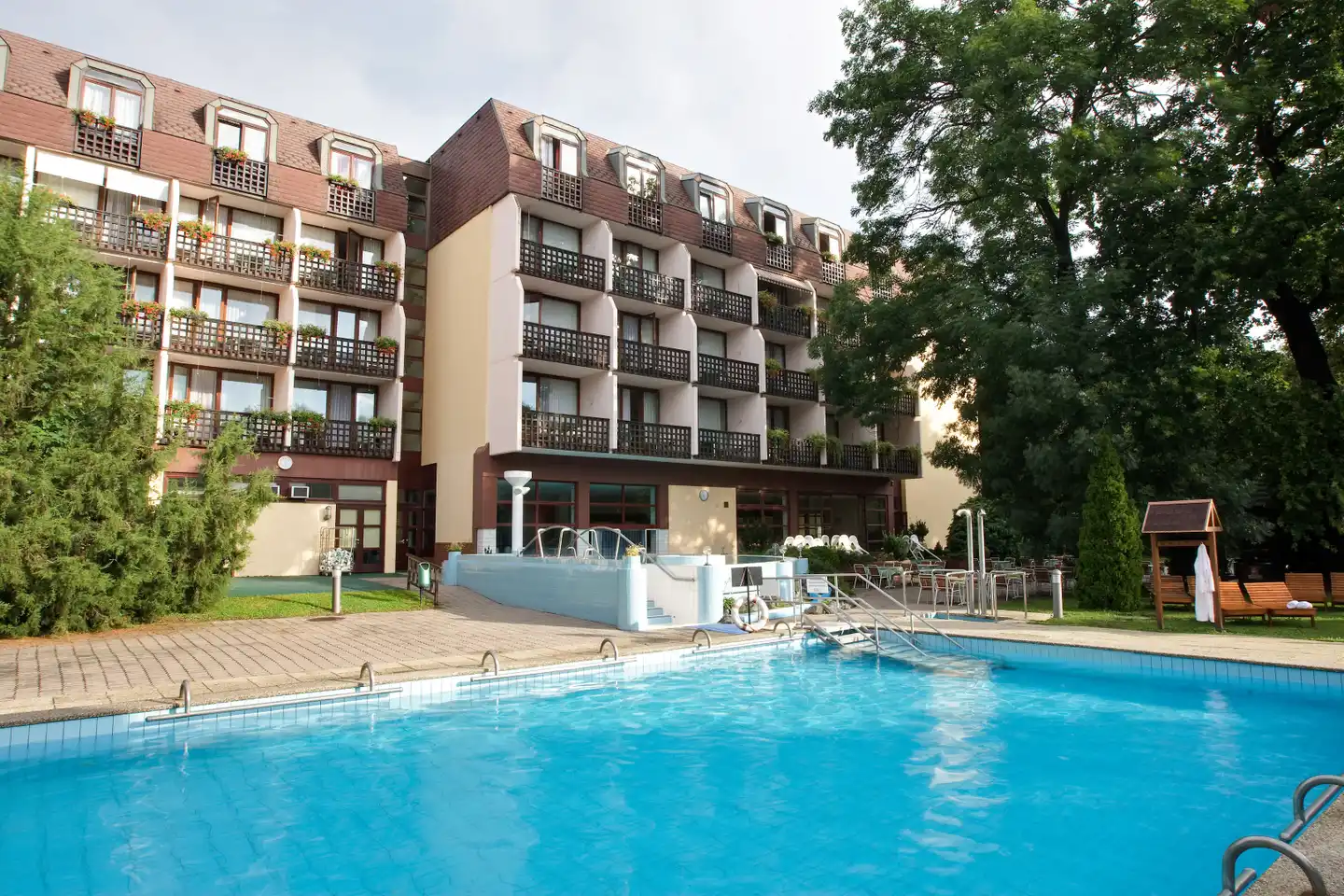 Ensana Thermal Sárvár Health Spa Hotel Pool