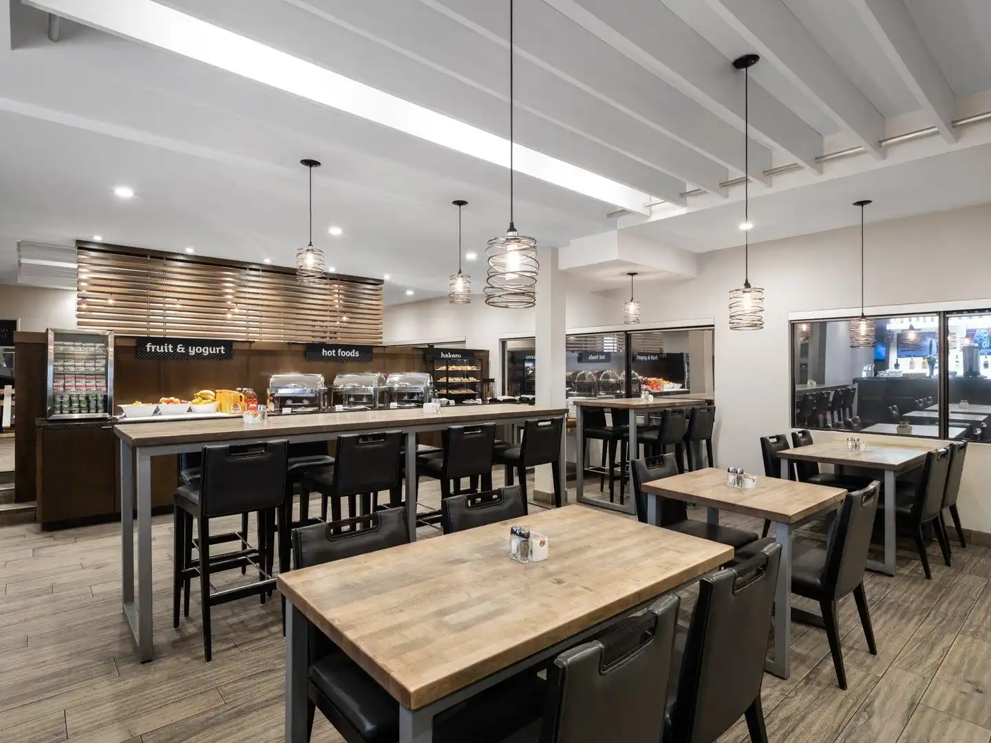 Holiday Inn Calgary Airport Restaurant