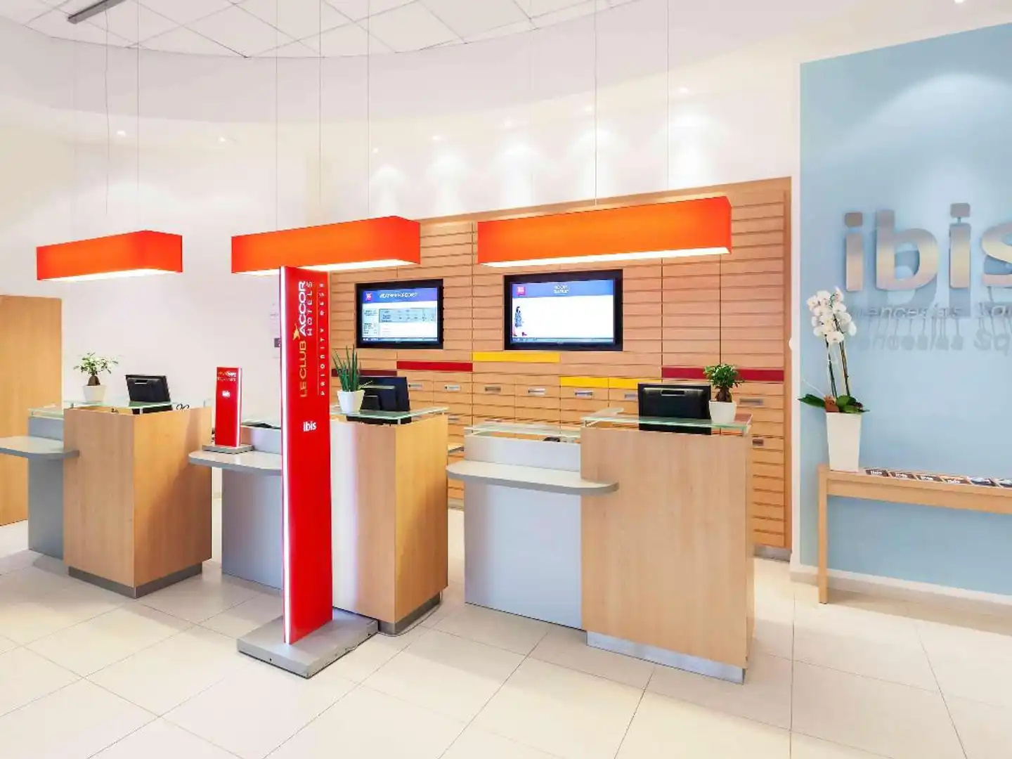 ibis Praha Wenceslas Square Lobby