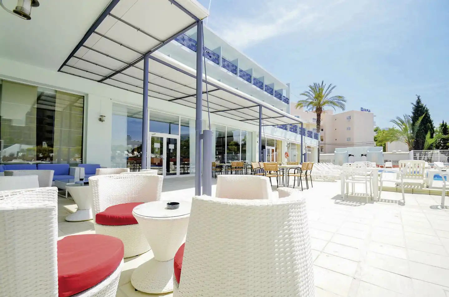 azuLine Pacific Bar