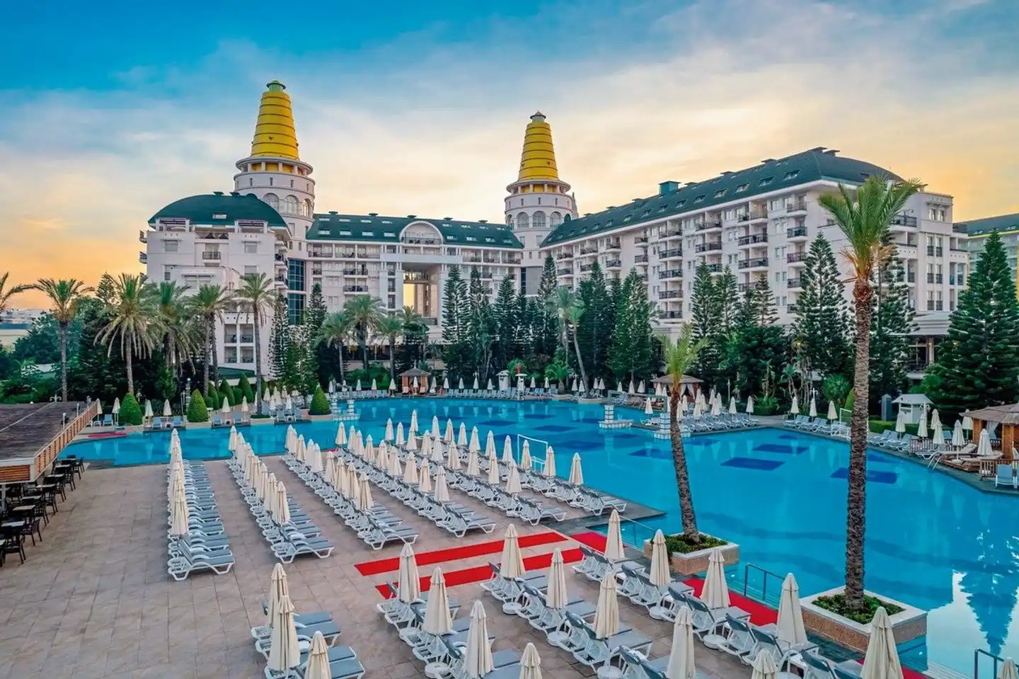 Delphin Diva Premiere Pool