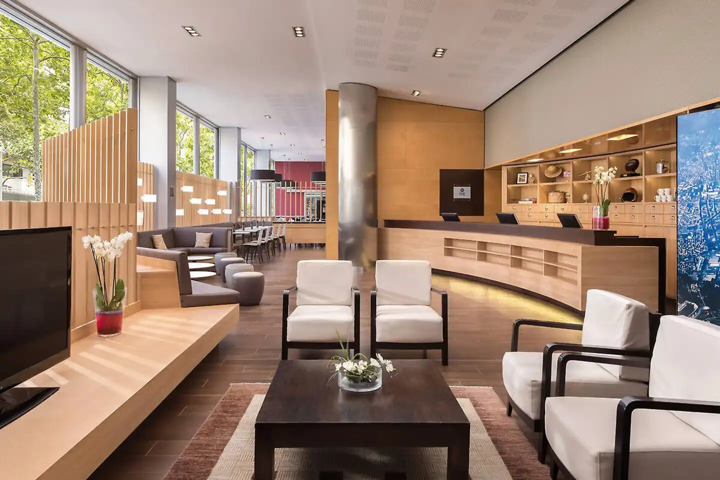 Four Points by Sheraton Barcelona Diagonal Lobby