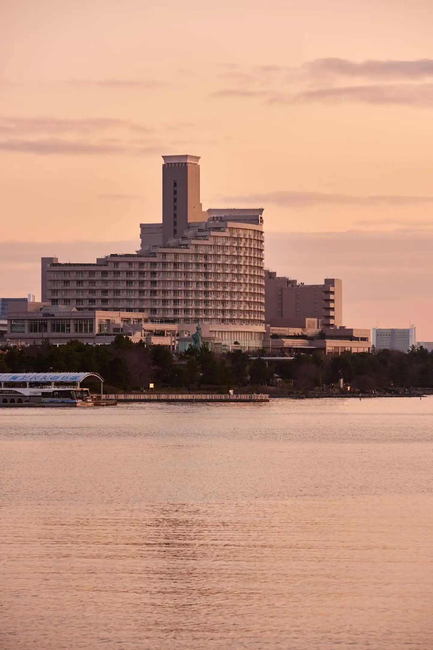 Hilton Tokyo Odaiba Aussenansicht