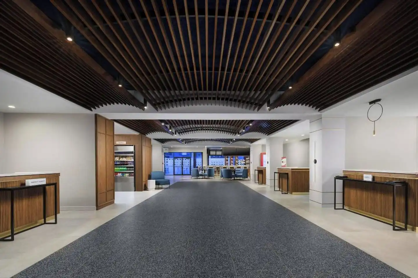 Courtyard by Marriott Orlando Lake Buena Vista at Vista Centre Lobby