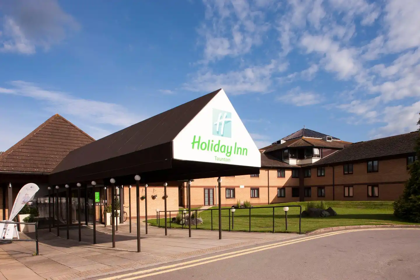 Holiday Inn Taunton Aussenansicht