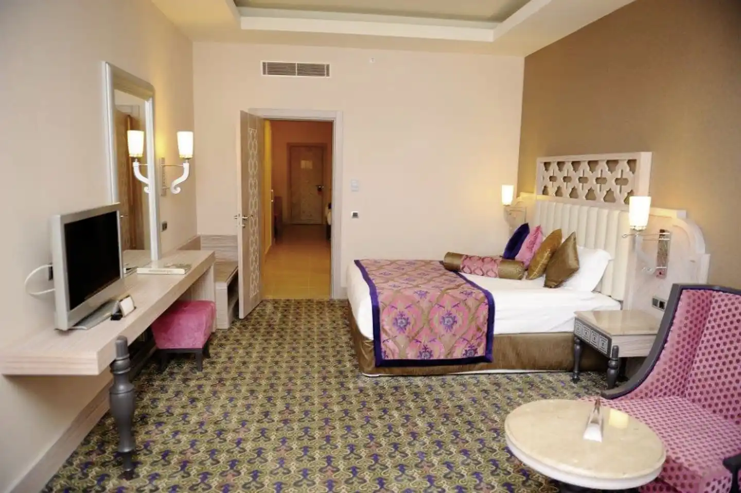 Royal Alhambra Palace ACCOMMODATION