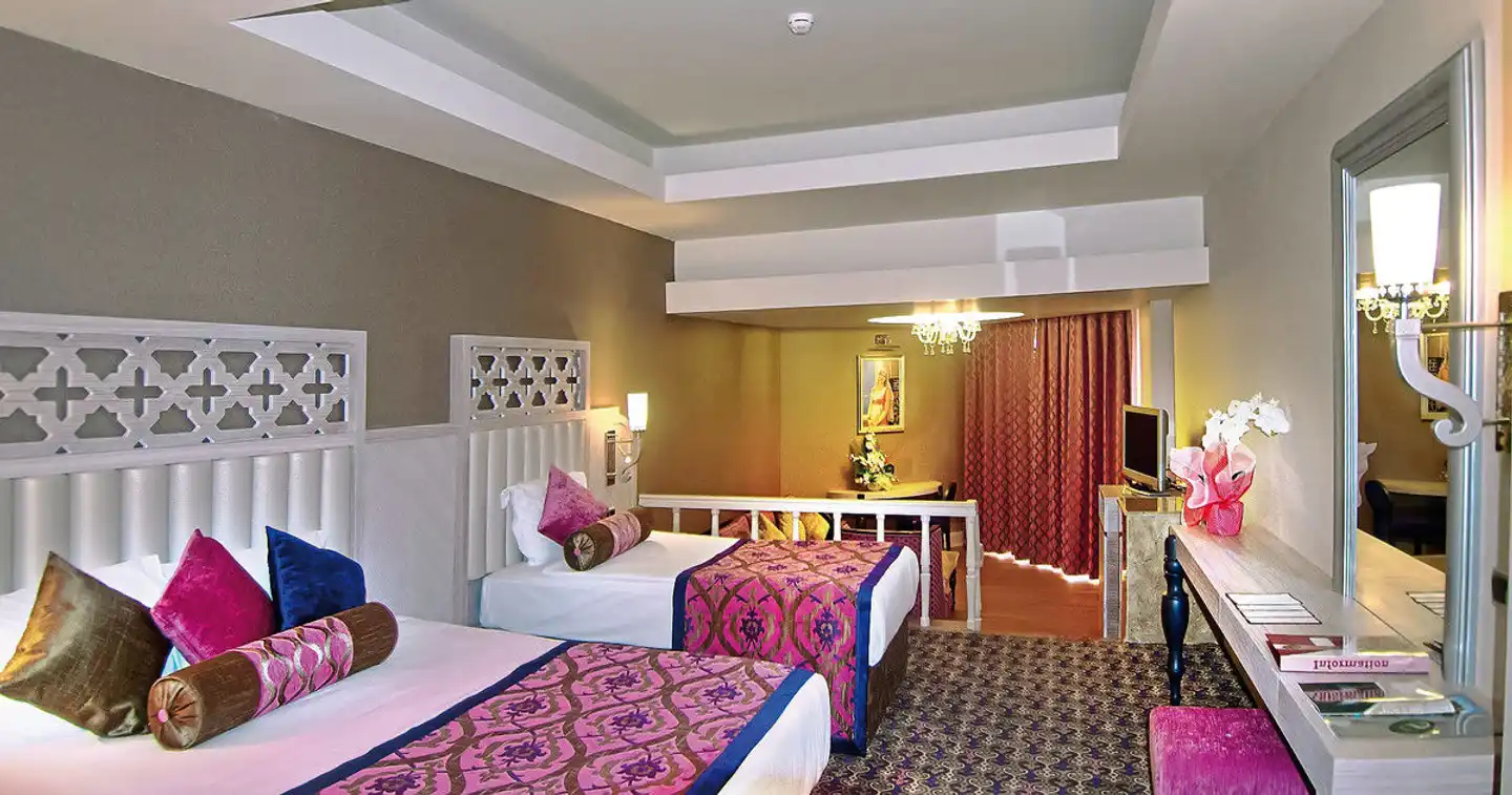 Royal Alhambra Palace ACCOMMODATION