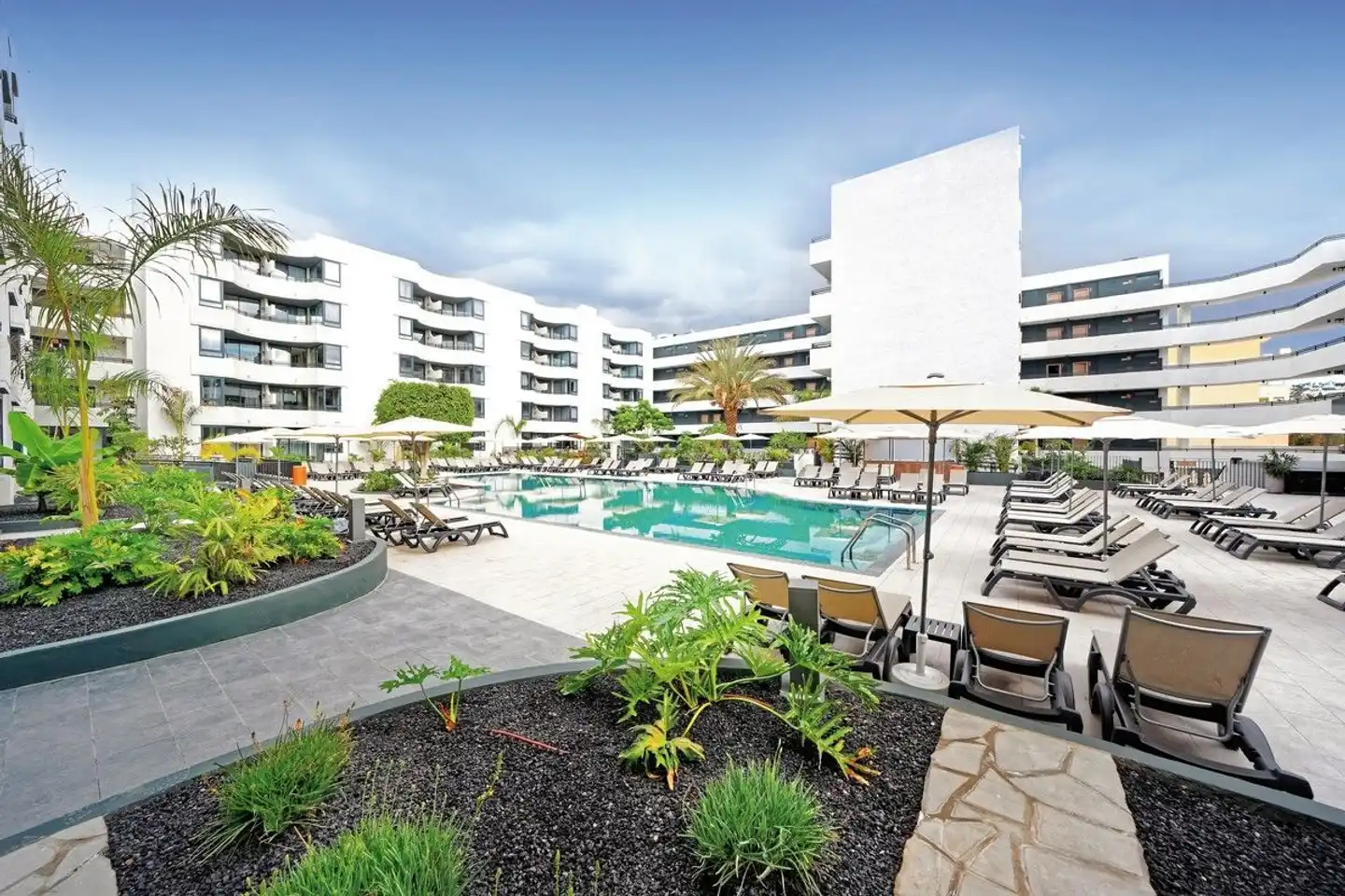 HOVIMA Suites Costa Adeje Aussenansicht