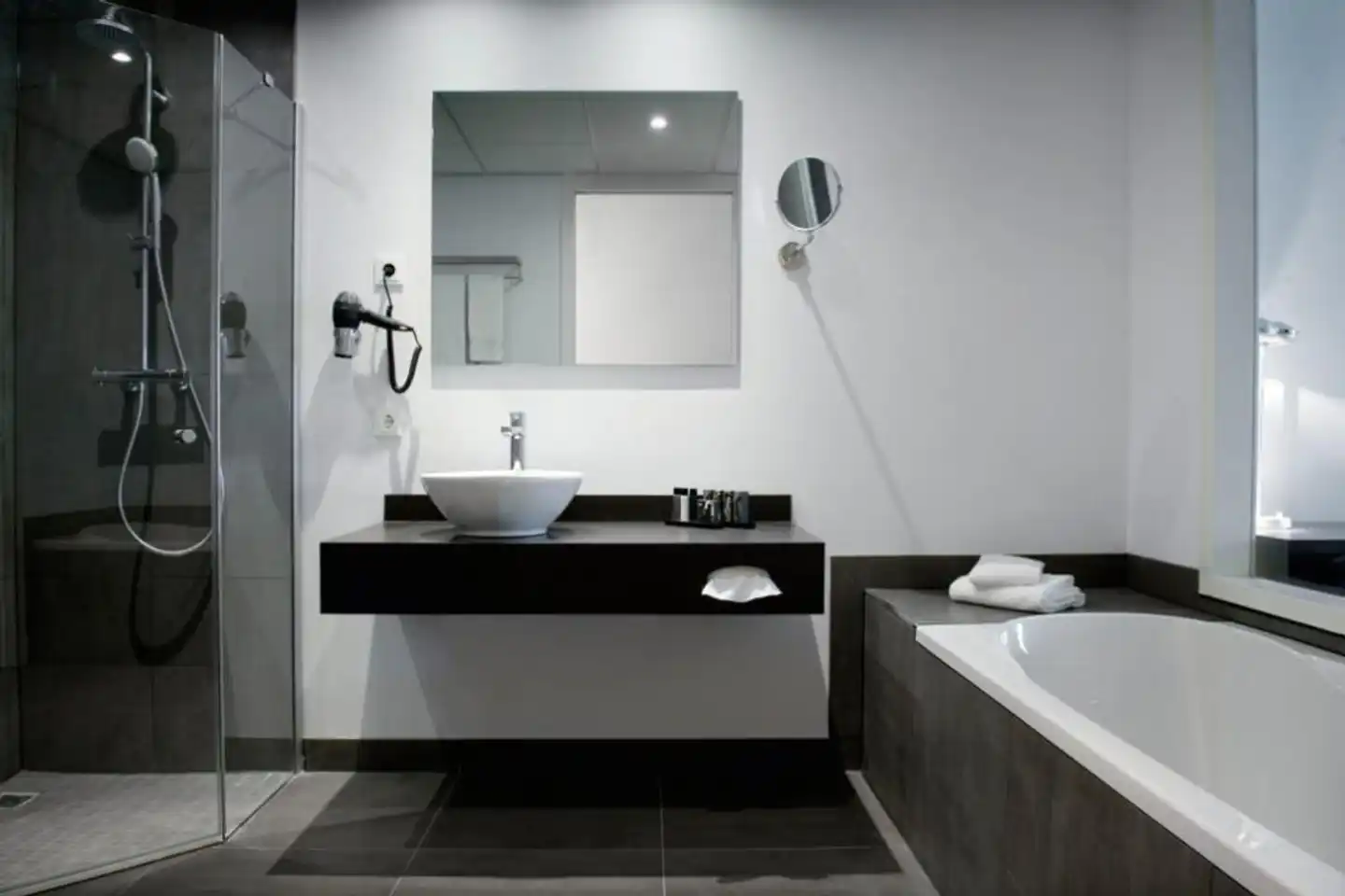 Inntel Amsterdam Zaandam Badezimmer