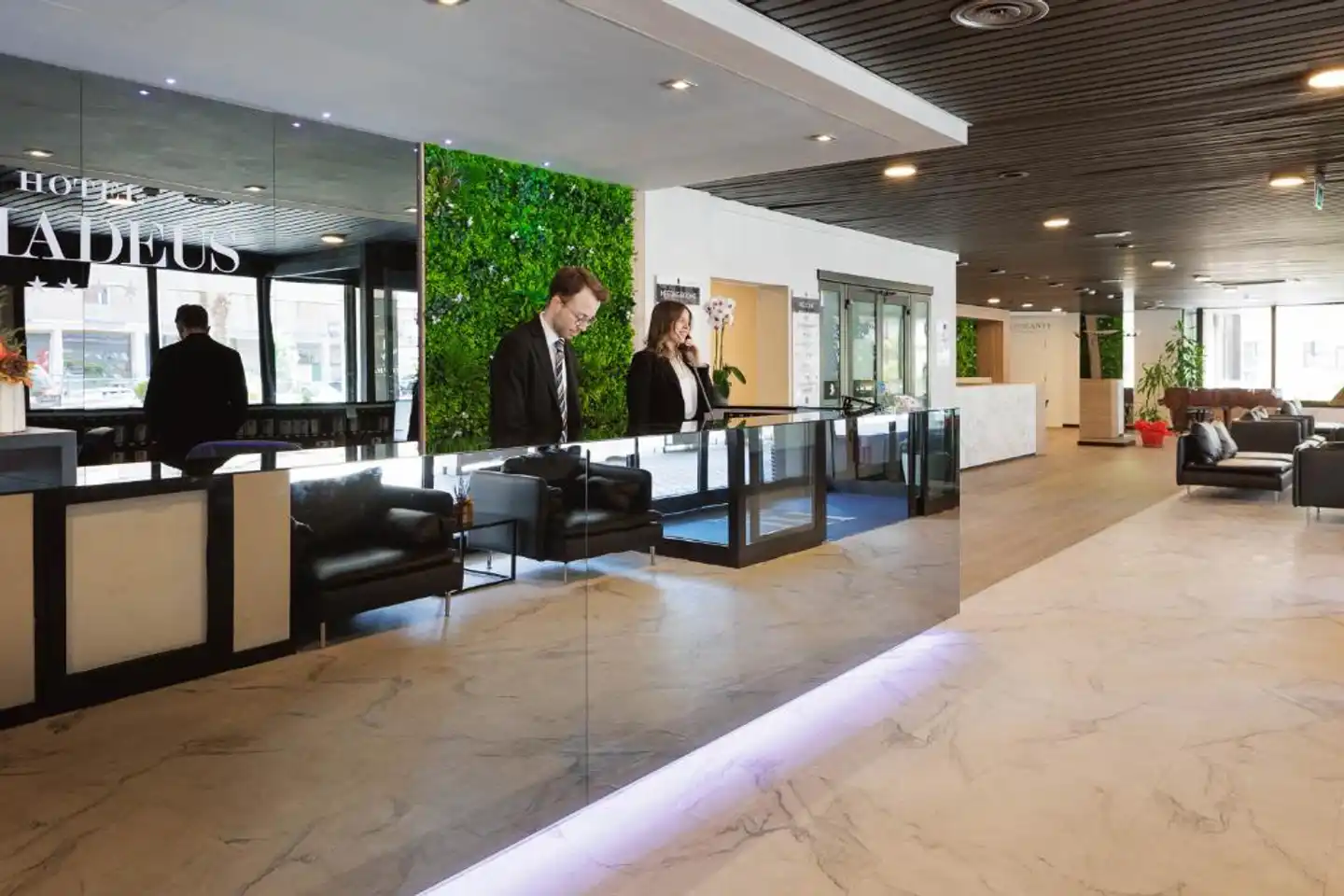 iH Hotels Bologna Amadeus Lobby