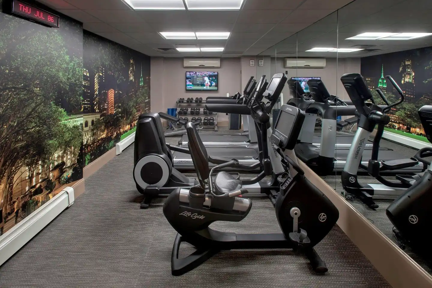 Courtyard by Marriott New York Manhattan/Fifth Avenue Sport und Entertainment