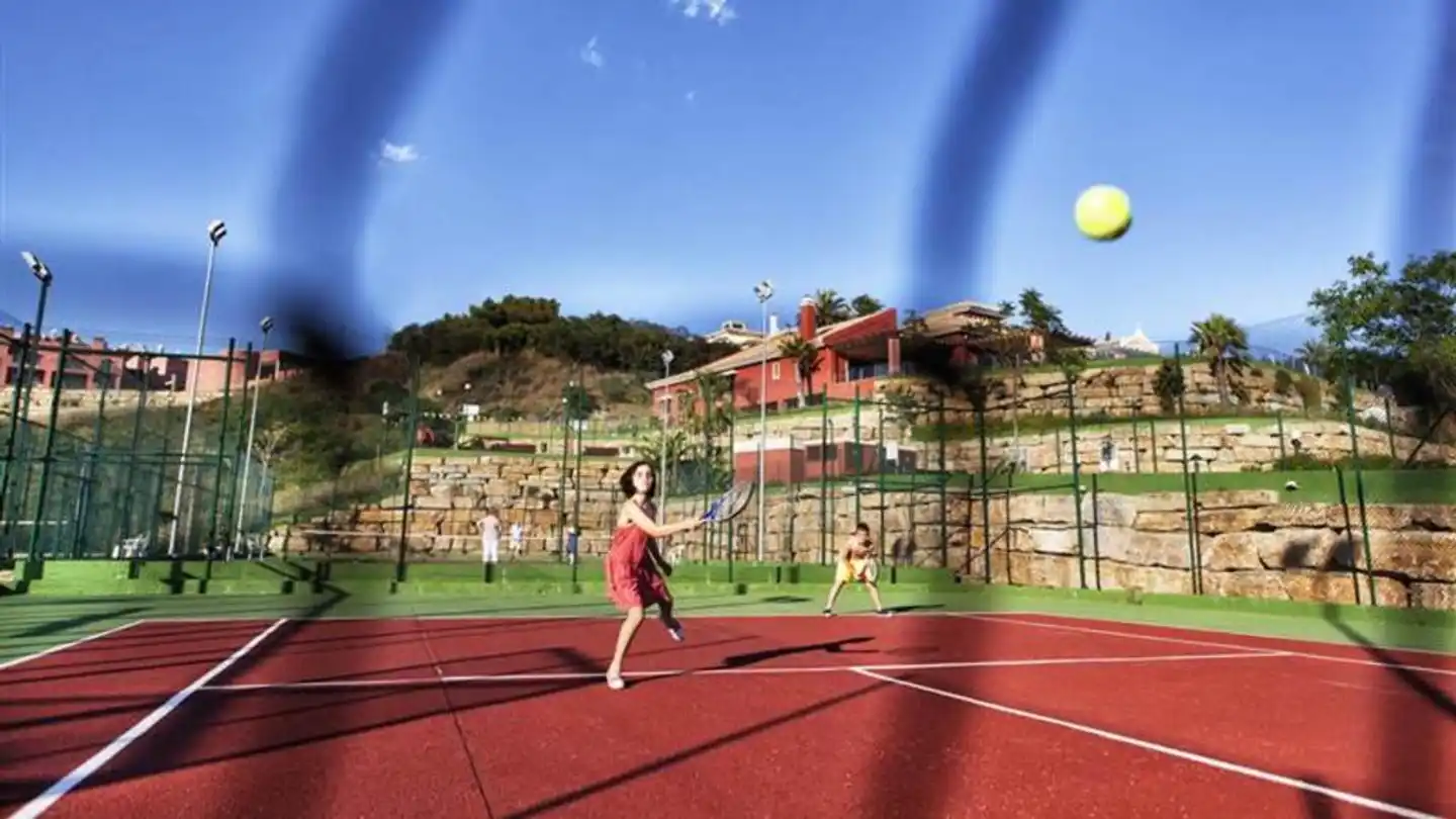Colina del Paraiso Sport und Entertainment