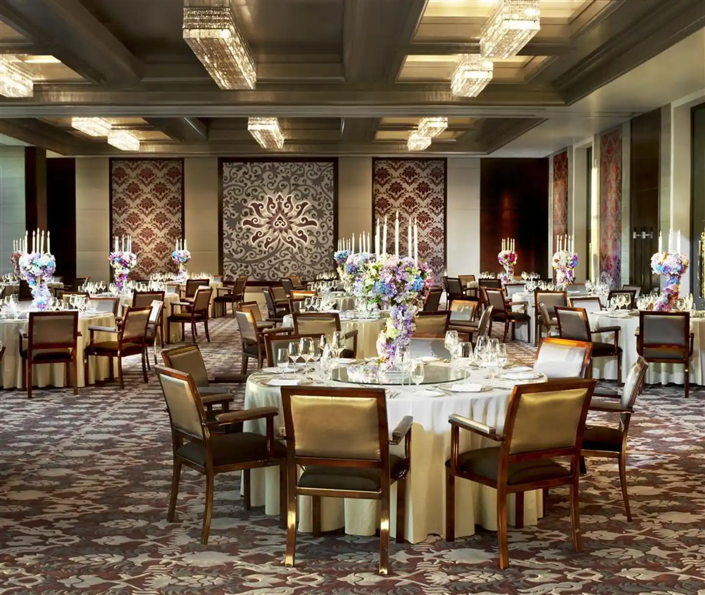 The St. Regis Bangkok Restaurant