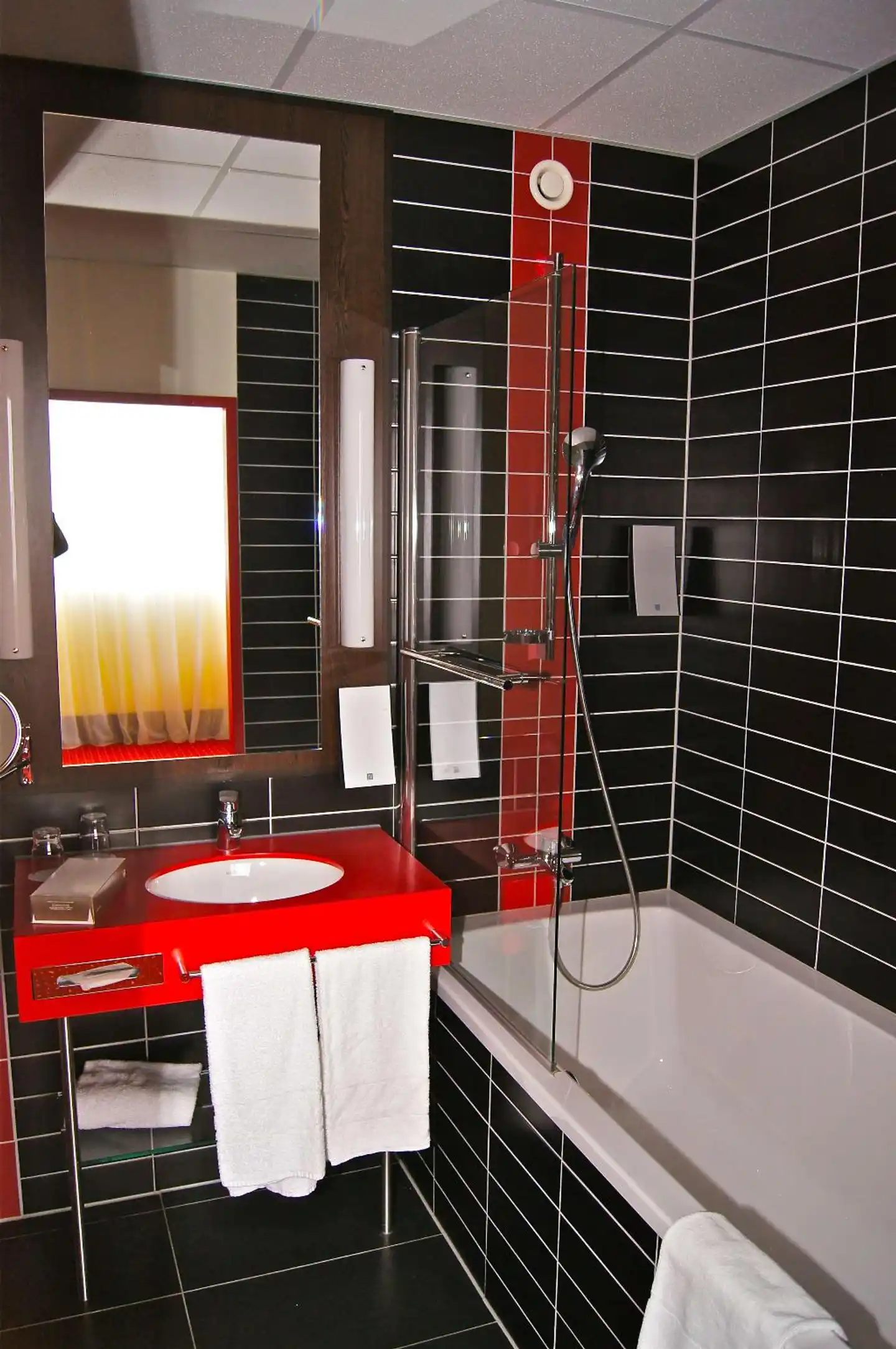 Best Western Plus Amedia Art Salzburg Badezimmer