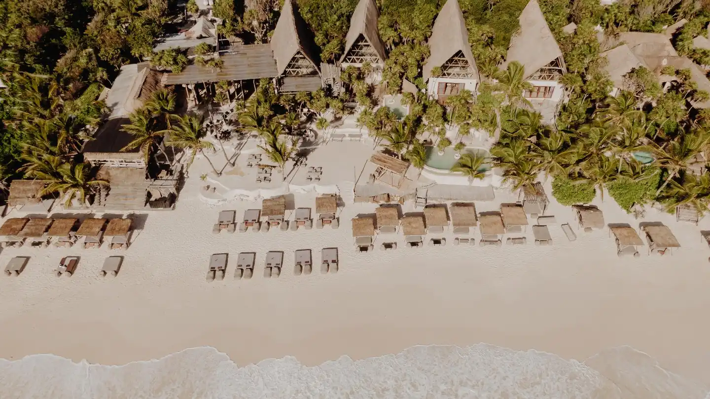 Papaya Playa Project Strand