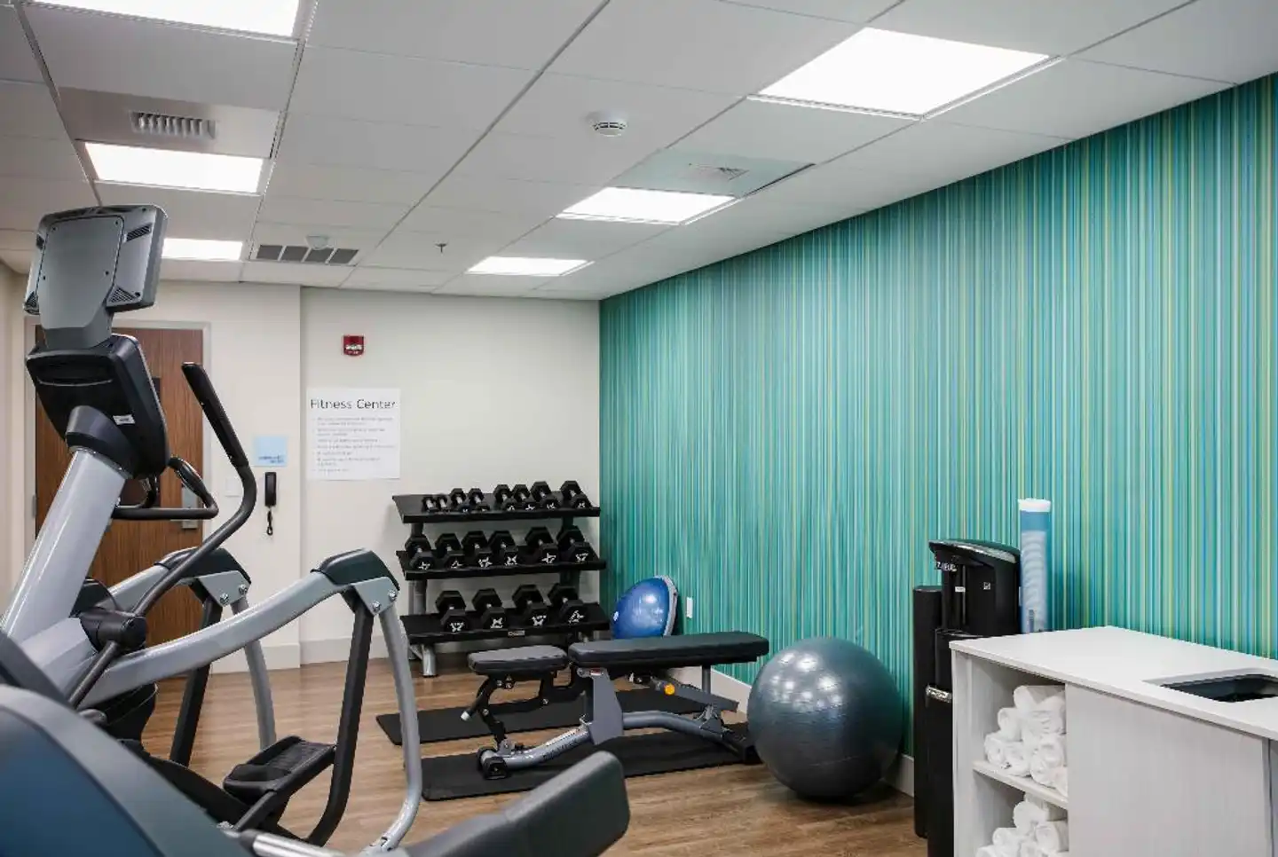 Holiday Inn Express & Suites Oakhurst-Yosemite Park Area Sport und Entertainment