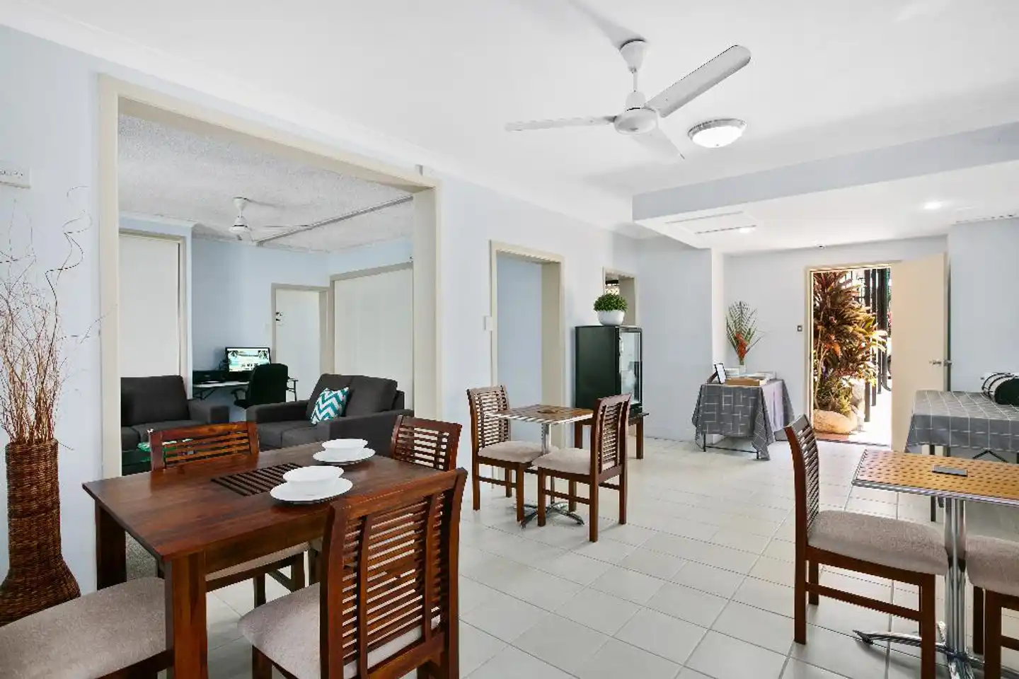 Cairns City Palms (ex High Chaparral Motel) Restaurant