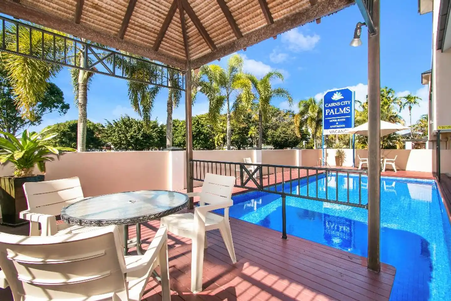 Cairns City Palms (ex High Chaparral Motel) Terrasse