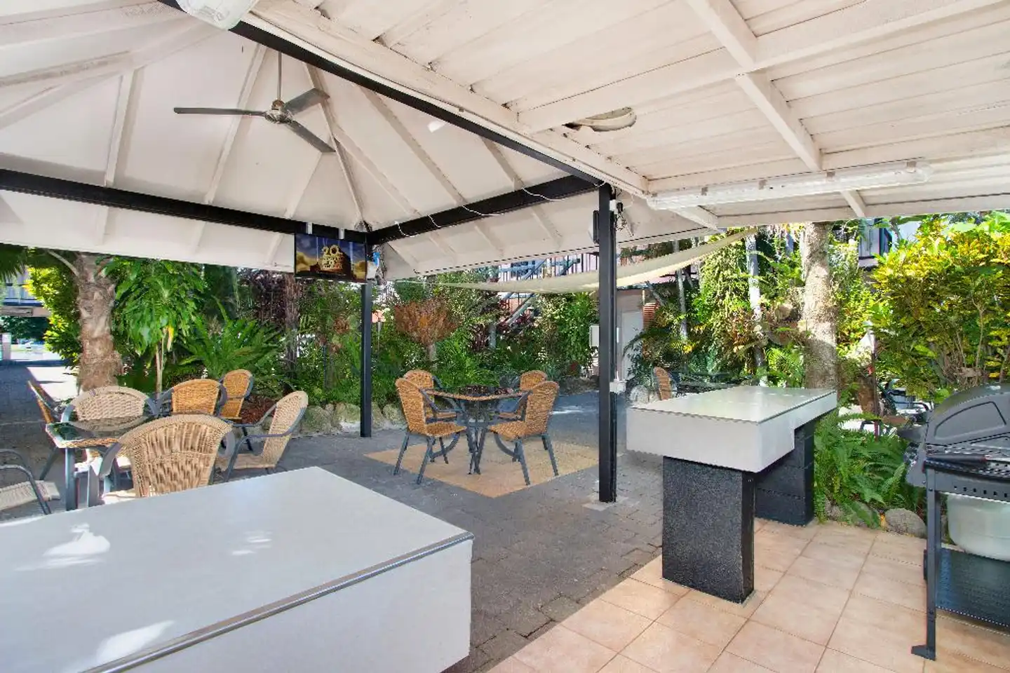 Cairns City Palms (ex High Chaparral Motel) Terrasse