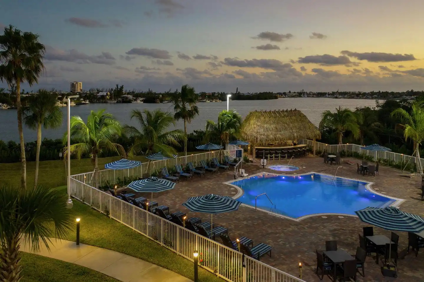 Hampton Inn Marathon - Florida Keys Pool