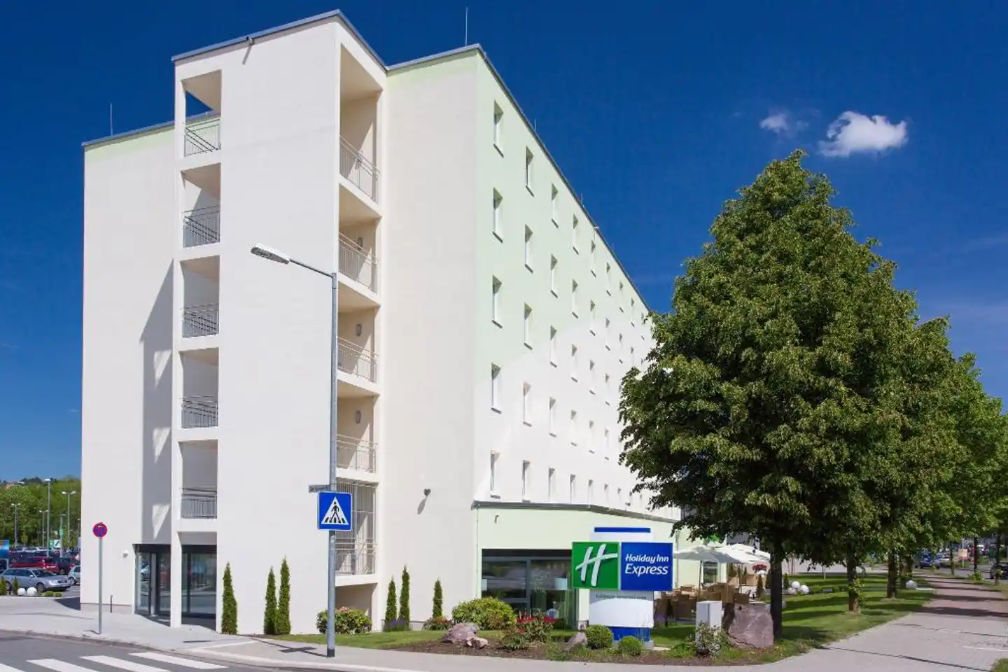 Holiday Inn Express Neunkirchen Aussenansicht