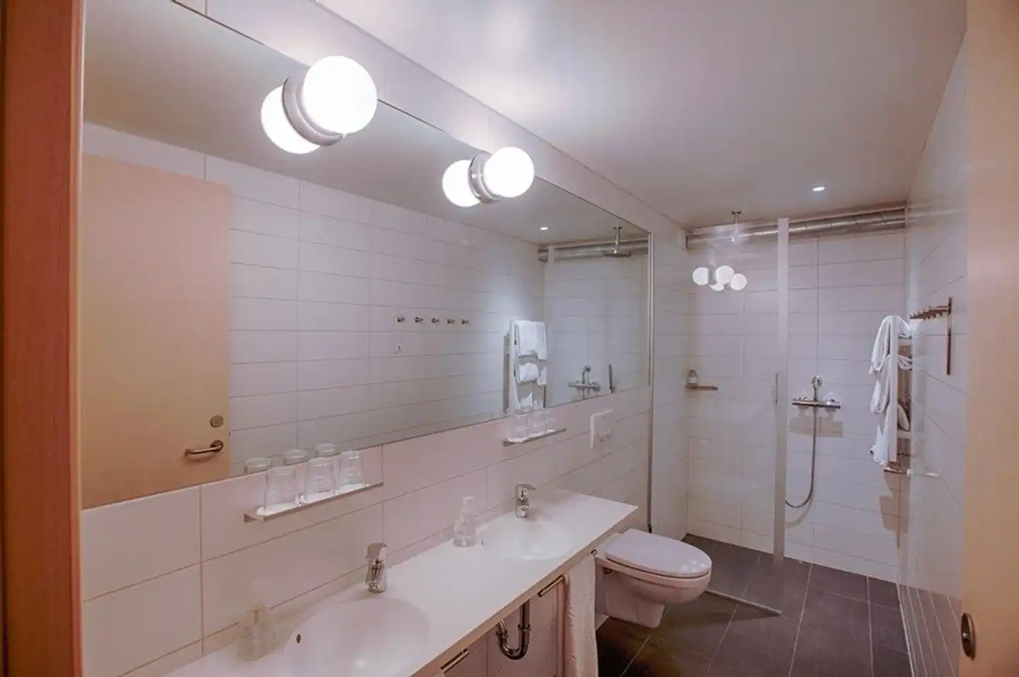 Reykjavik Lights Badezimmer