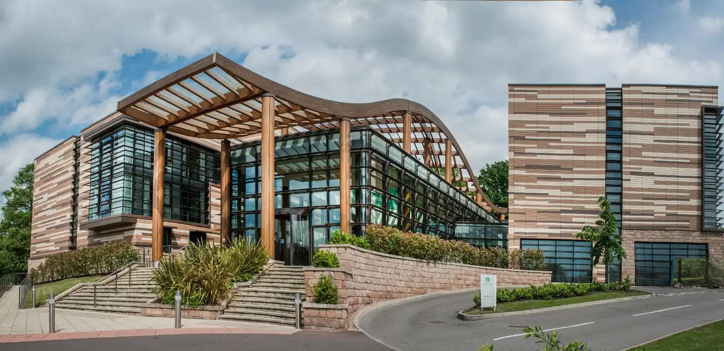 The Orchard Hotel & Restaurant Aussenansicht
