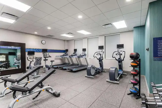 Hampton Inn & Suites Miami Wynwood Design District Sport und Entertainment