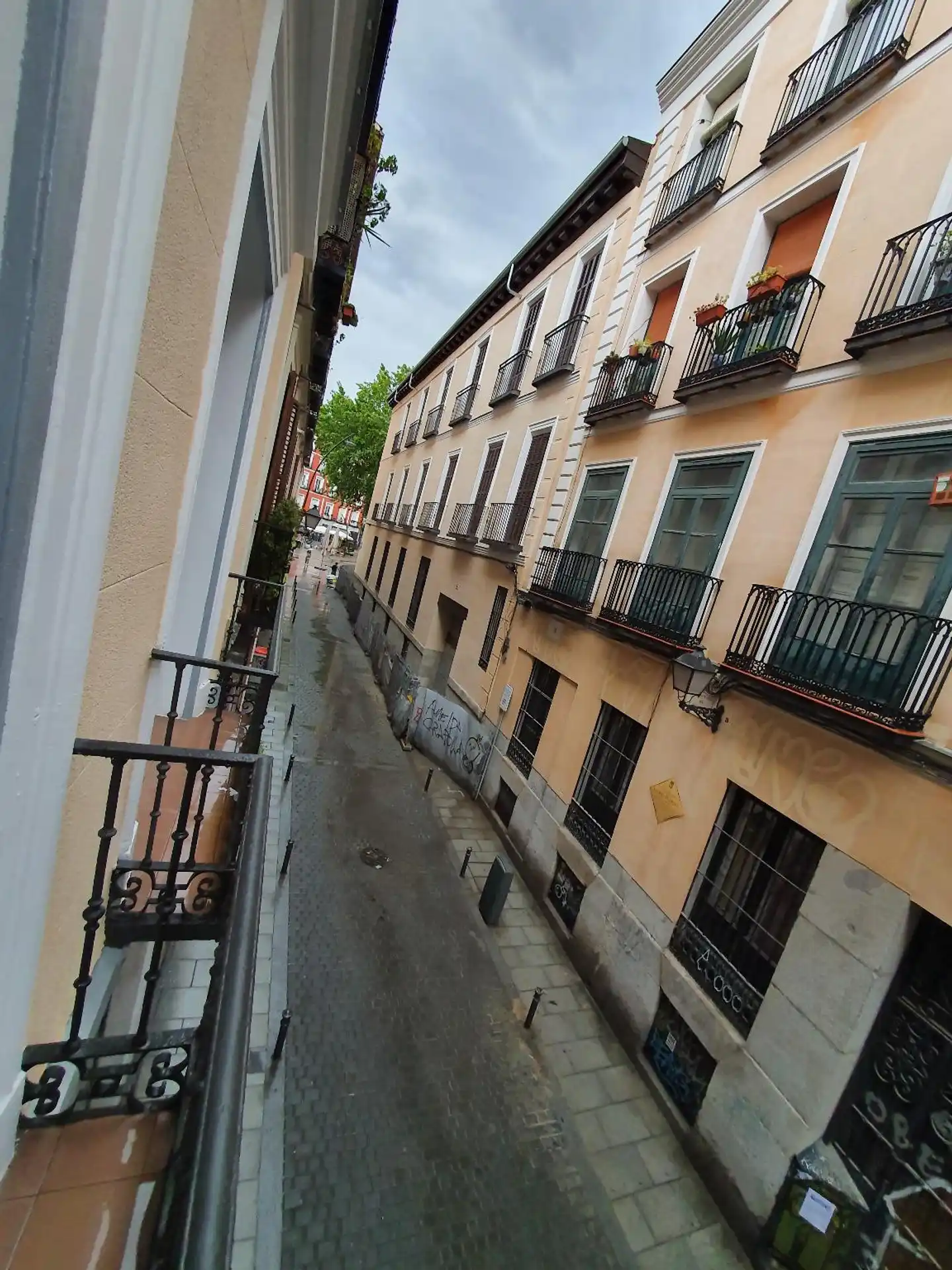 CH Lemon Rooms - Madrid Aussenansicht