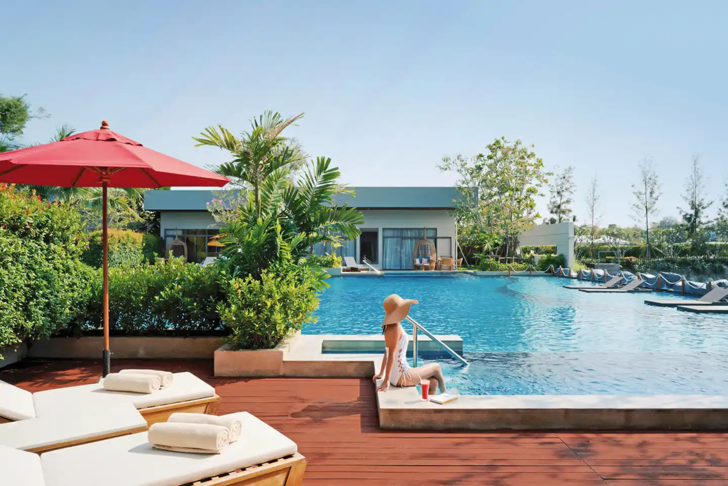 AVANI+ Hua Hin Resort Pool