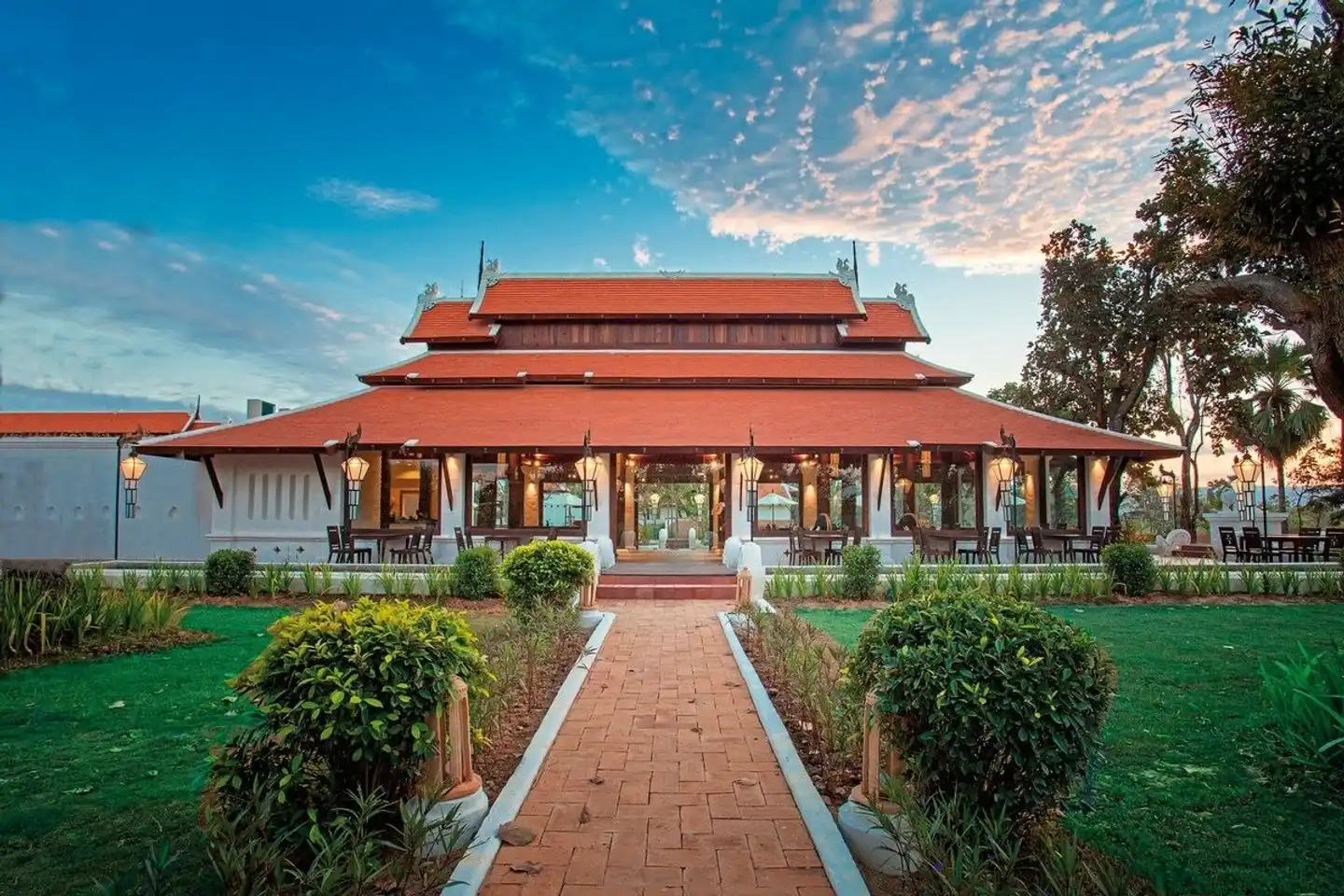 Sriwilai Sukhothai Aussenansicht