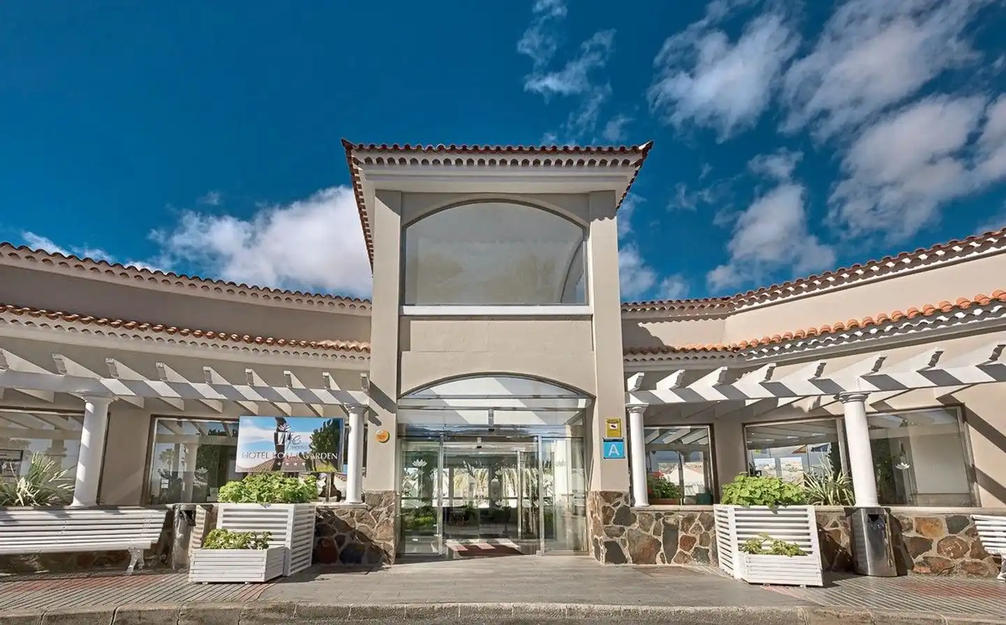 LIVVO Koala Garden Hotel Aussenansicht