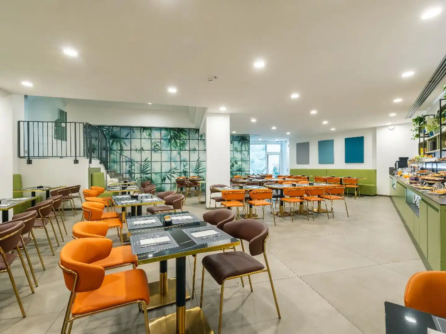 IH Hotels Milano Centrale Lobby